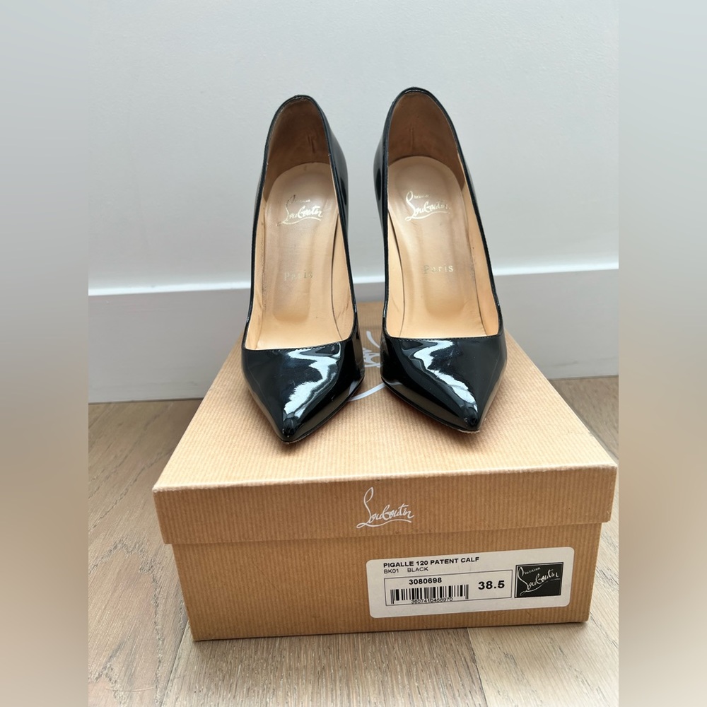 Christian Louboutin Pigalle 120 - Black Patent Leather - 38.5 - gently used